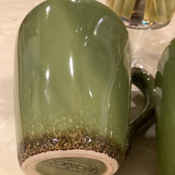 Pair of handmade and hand painted Corsica Green Jitra 14oz Mugs by Tabletops - Picture 7 of 10